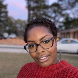 Meet your Posher, Brittany